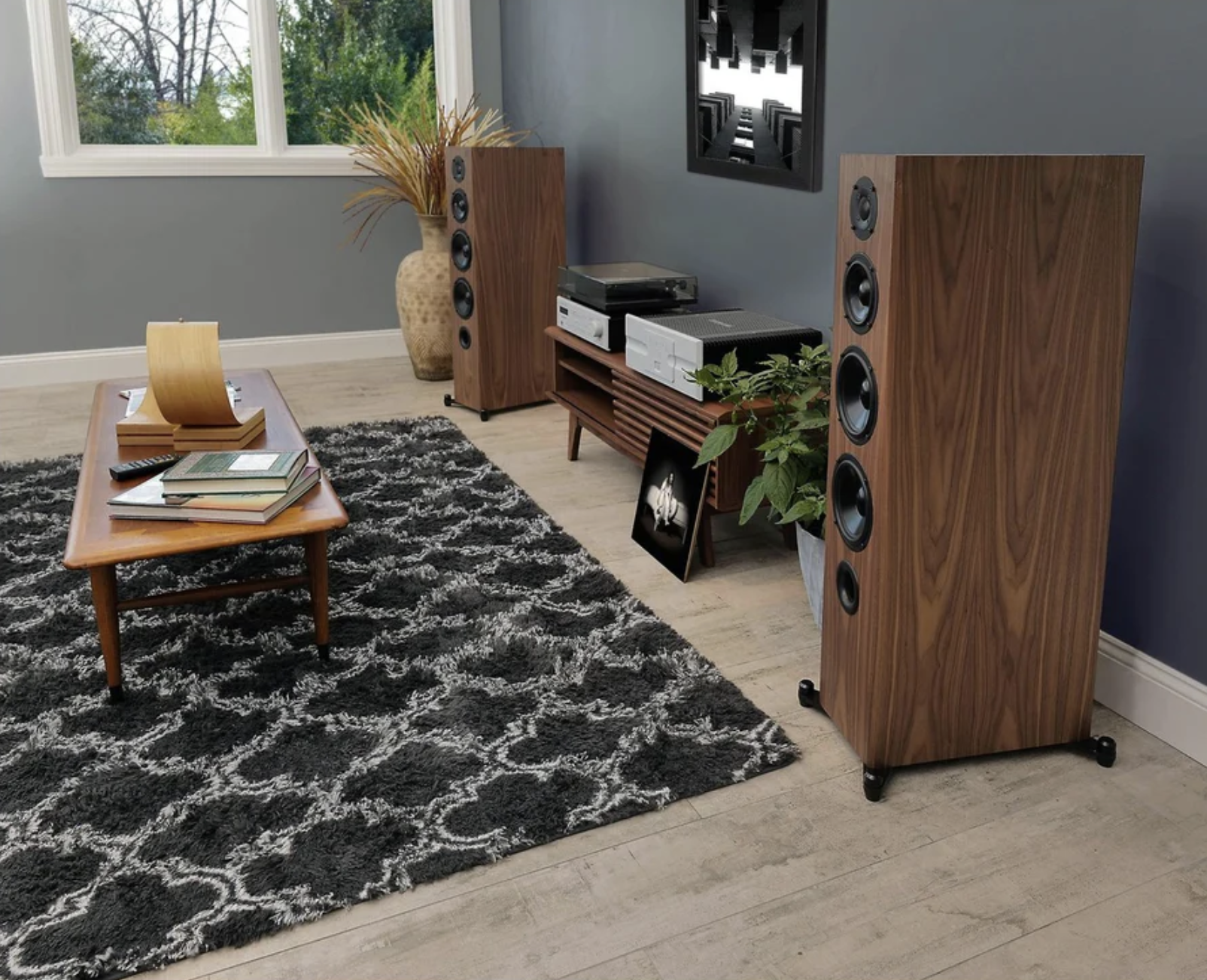 klh-audio-kendall-2f-floorstanding-speakers-english-walnut-veneer-hero-stereophonic.png