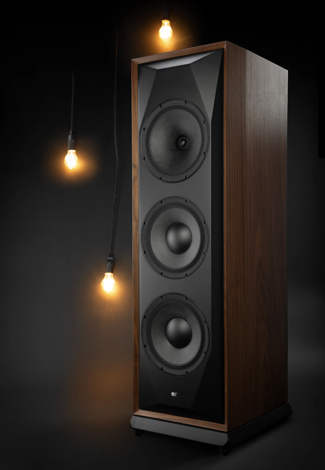 mofi-electronics-sourcepoint-v10-master-edition-floorstanding-speakers-satin-walnut-hero-stereophonic.png mofi-electronics-sourcepoint-v10-master-edition-floorstanding-speakers-satin-walnut-hero-stereophonic.png