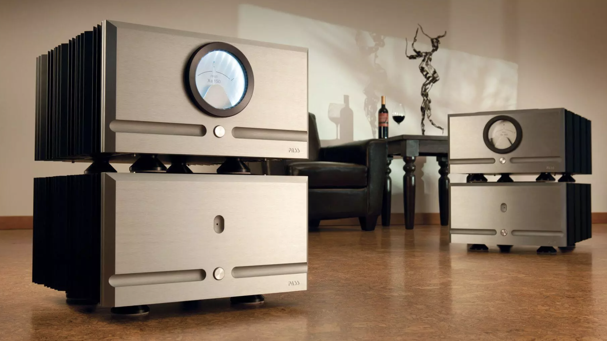 pass-labs-xs150-monoblock-power-amplifier-pair-silver-stereophonic.png