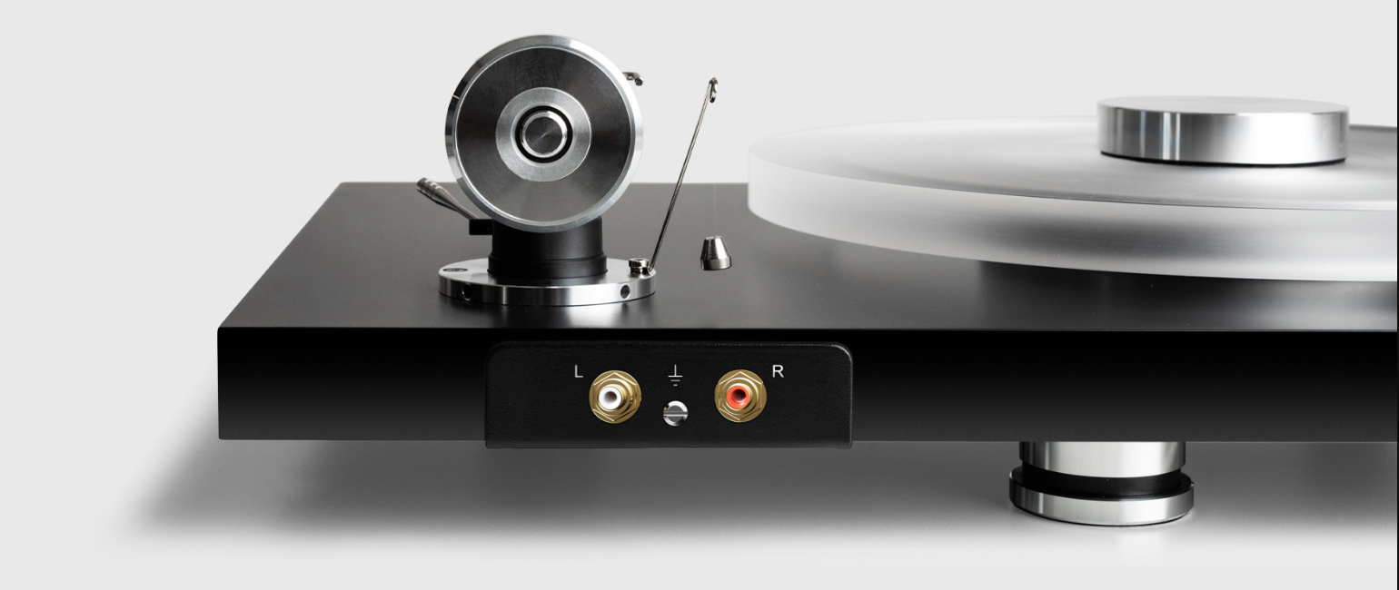 project-debut-reference-10-turntable-with-pick-it-pro-b-cartridge-clean-power-stereophonic.png