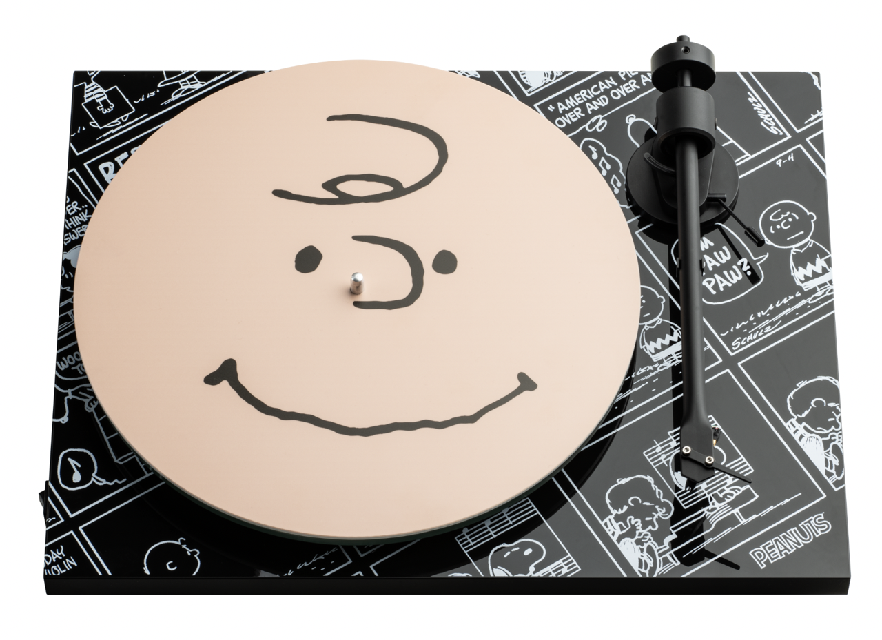 project-peanuts-turntable-with-ortofon-om-10-cartridge-charlie-stereophonic.png
