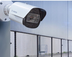 Bosch IQsight DINION 7100i 8MP 4K IR Bullet Cameras NBE-7704 Series fence scene