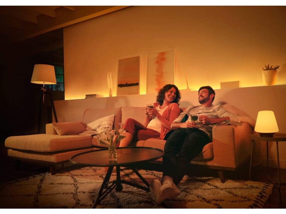 Philips Hue White Ambience 8.5W A60 E27 Light Starter Kit (HK/SG