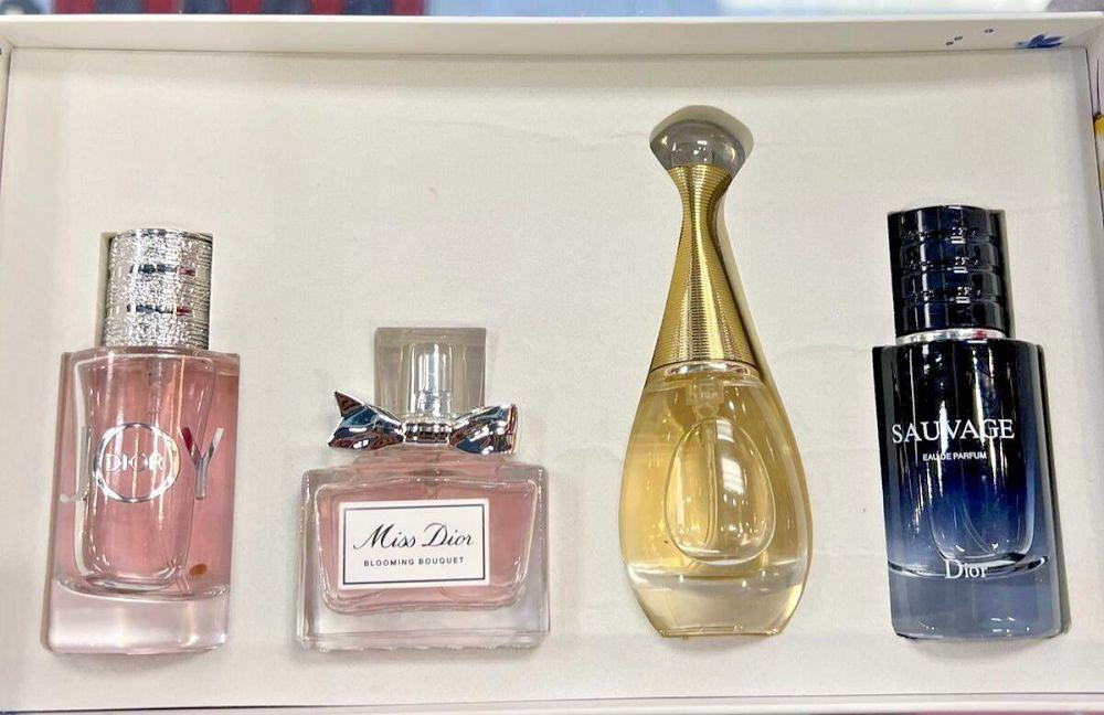 Dior セット Dior 4pc Perfume Set – Authentic Unisex 1.0oz Fragrance Gift