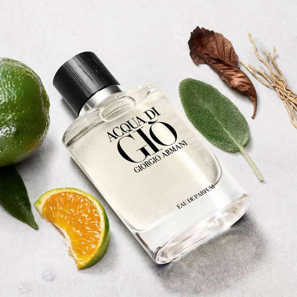 Acqua di Giò Eau de Parfum by Giorgio Armani 4.2oz- affordable designer men’s fragrance in an elegant bottle