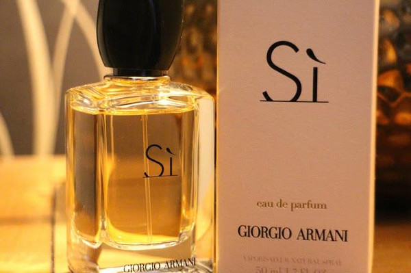 Si By Giorgio Armani 3.4oz Eau De Parfum Spray Women