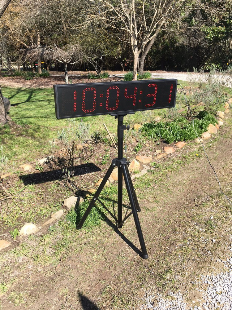 SCC22 Super Bright LED clock and timer. Outdoor with full sun.