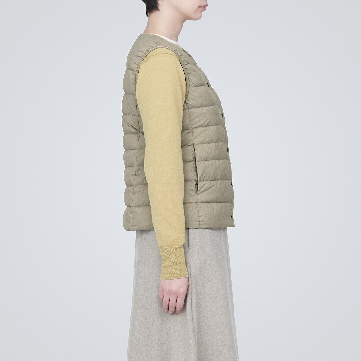 Women's Recycled Nylon Lightweight Collarless Down Gilet | MUJI