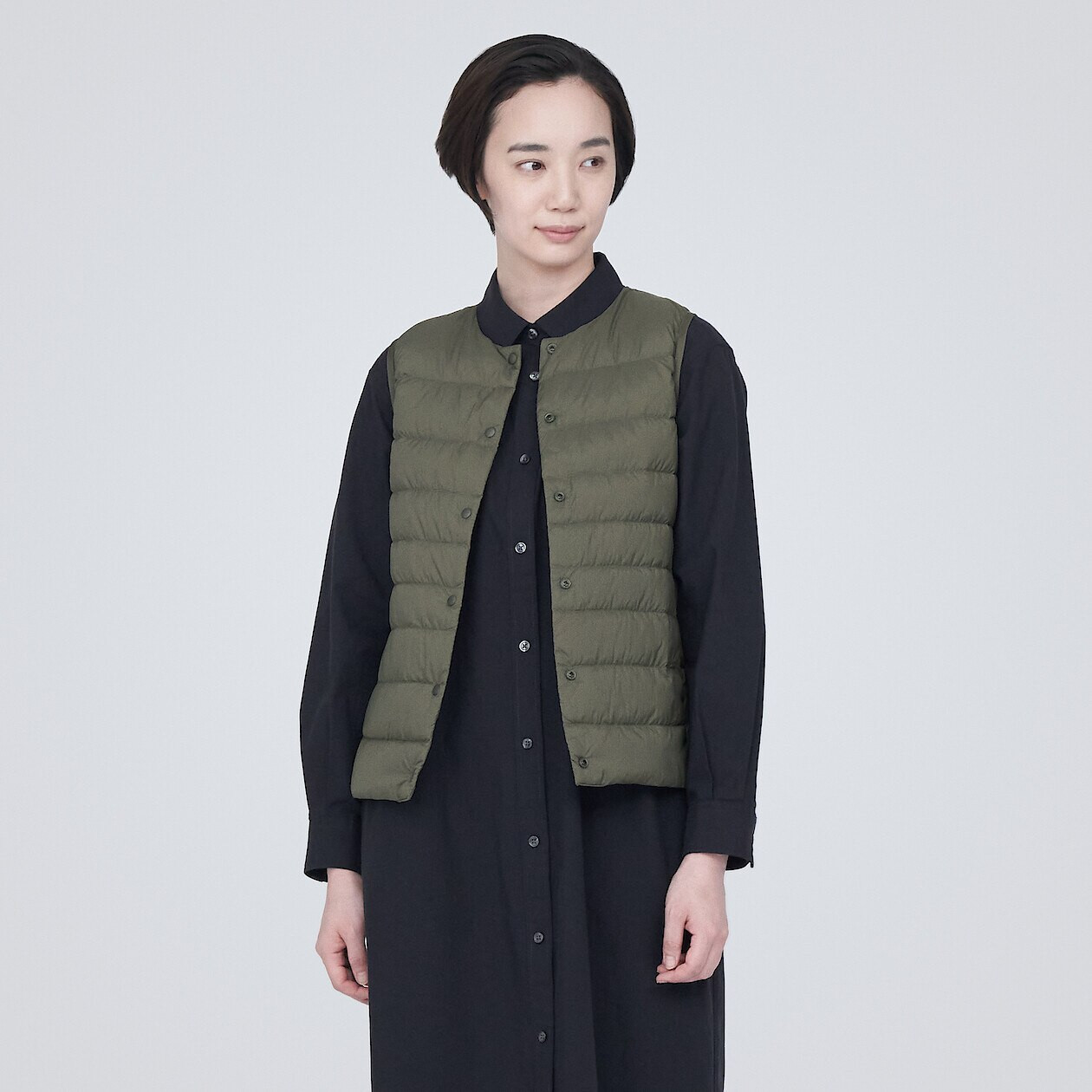 Women's Recycled Nylon Lightweight Collarless Down Gilet | MUJI