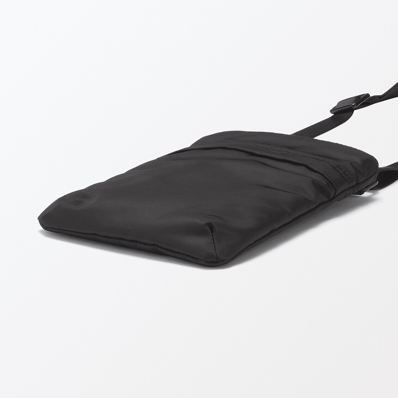 Recycled Nylon Crossbody Bag ‐ Mini | MUJI