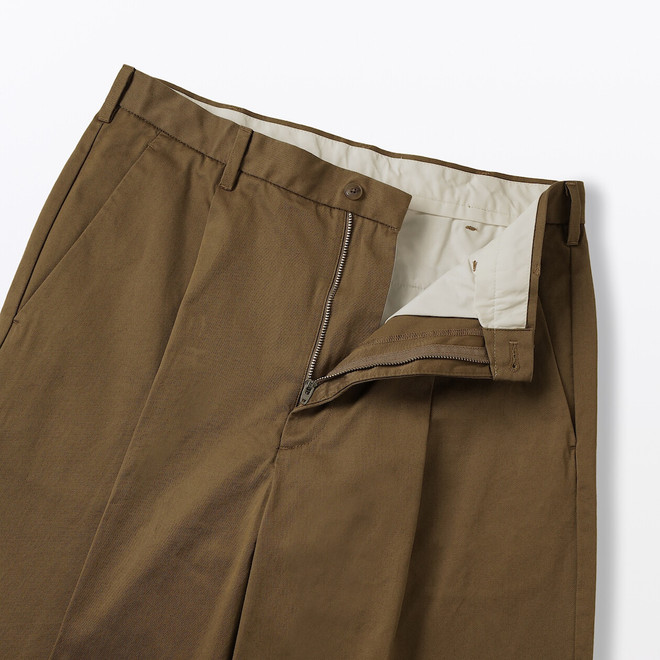 Beige foncé