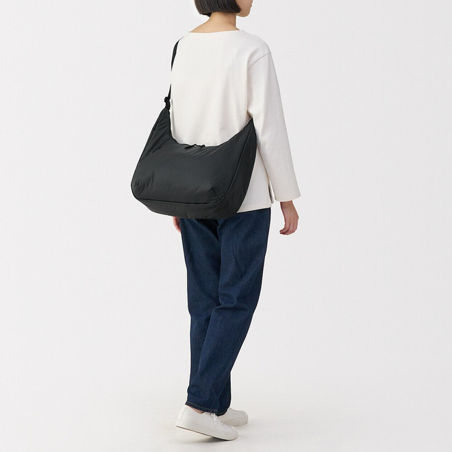 Recycled Nylon Water‐Repellent Padded 2‐Way Shoulder Bag | MUJI