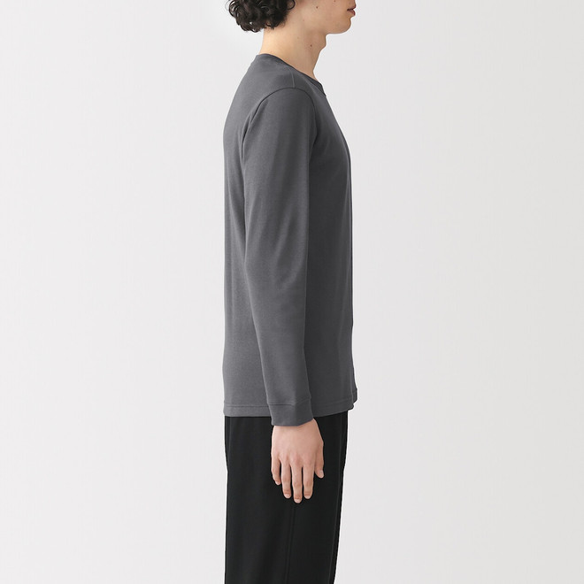 Gris foncé