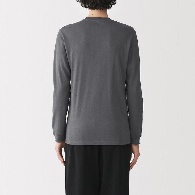 Gris foncé