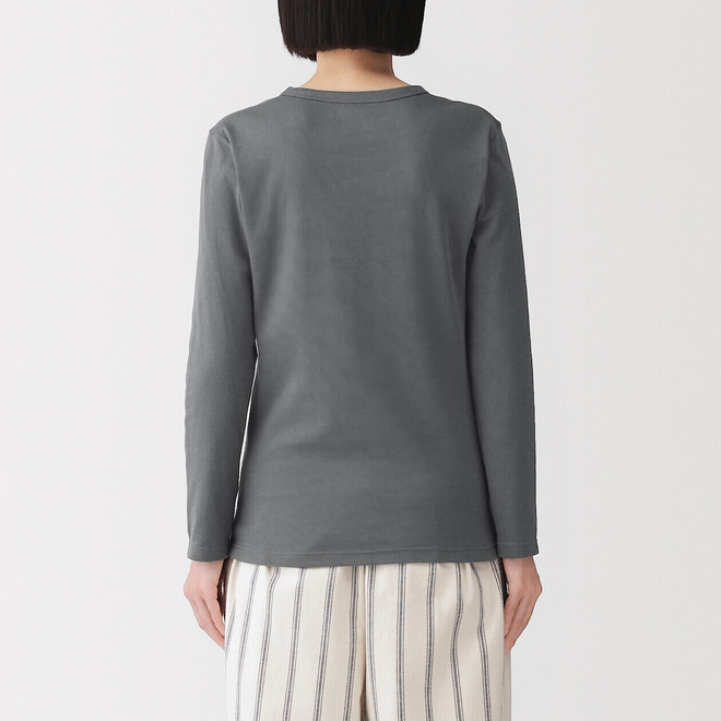 Gris moyen