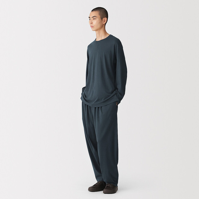 Bleu marine foncé