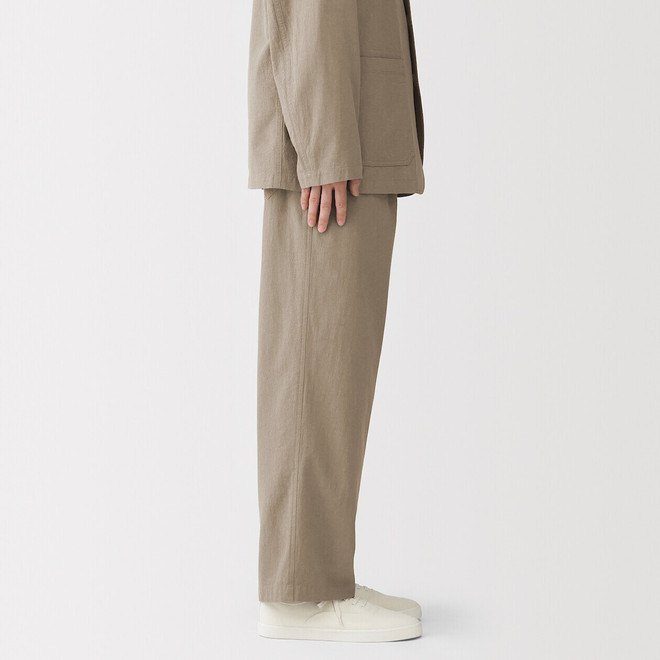 Zandbeige