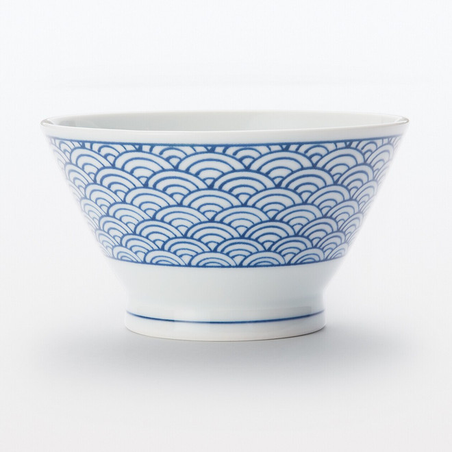 Hasami Ware Porcelain Rice Bowl‐ Wave