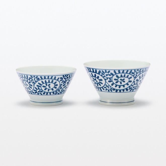 Hasami Ware Porcelain Rice Bowl‐ Leaves