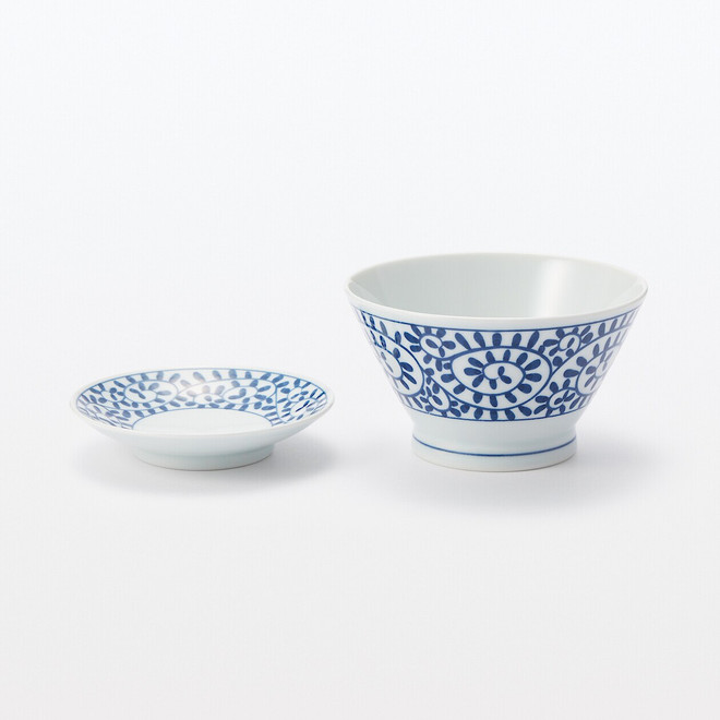 Hasami Ware Porcelain Rice Bowl‐ Leaves