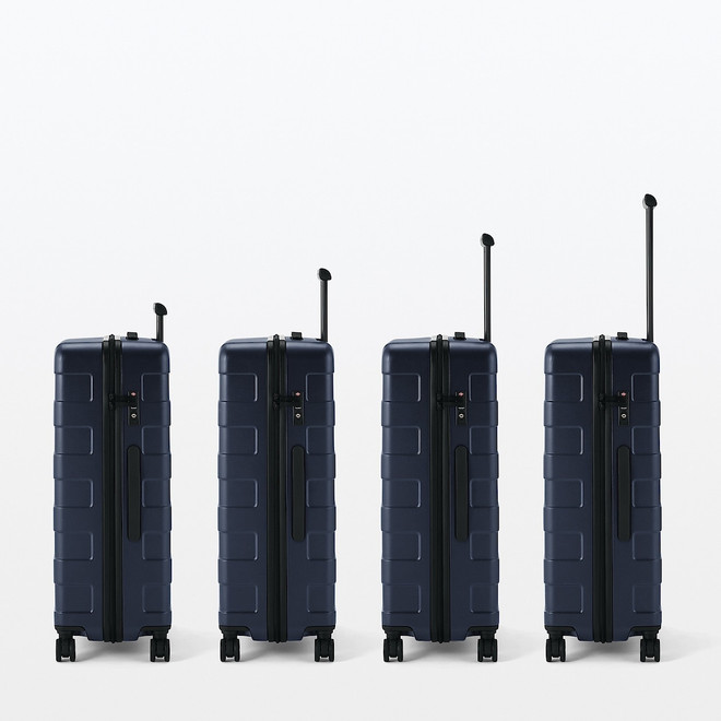 Medium Hard Shell Suitcase ‐ 75 L (23S)