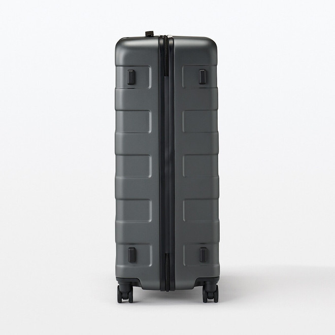 Hard Trolley Suitcase 105L.