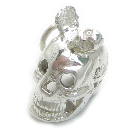 Skull with worm and goo sterling silver charm .925 x 1 Skulls charms