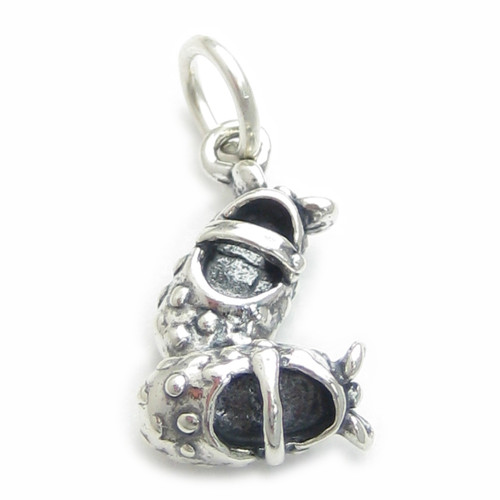 Baby shoes sterling silver charm .925 x 1 Babies shoe charms