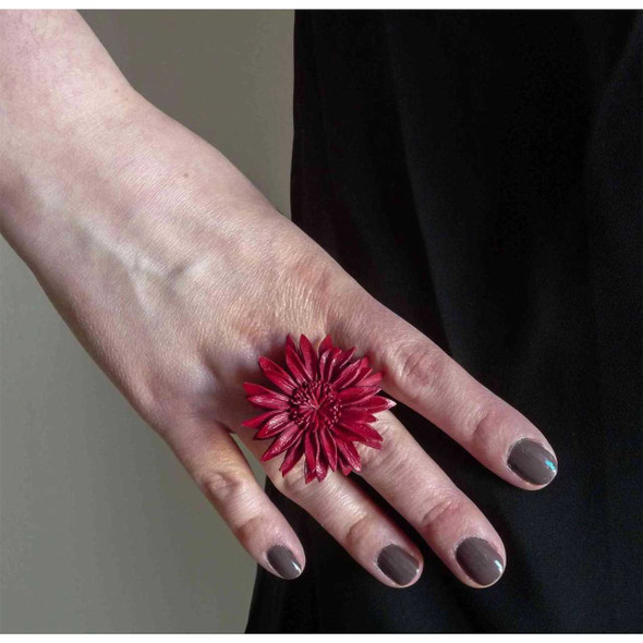 Ethnikdeco Vintage Red Flower Daisy Leather Ring