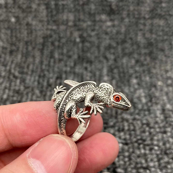  Vintage Red-Eyed Lizard Adjustable Ring