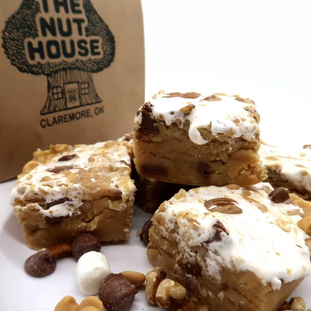 The Nut House Country Road Fudge - 1 lb.