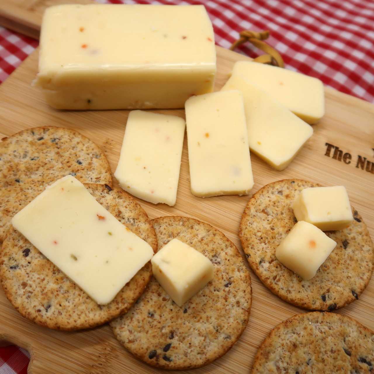 Troyer-Cheese-Company-Shelf-