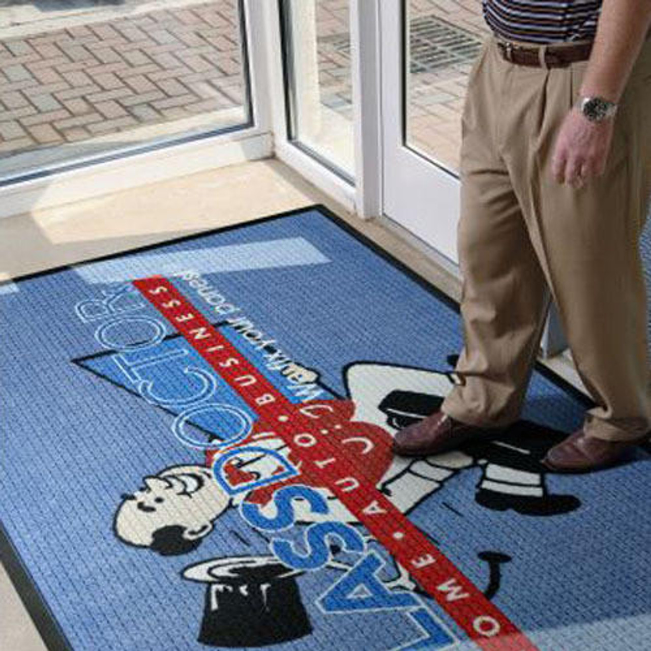 https://cdn11.bigcommerce.com/s-36yz7qwnyo/images/stencil/1280x1280/products/14397/49605/ma-matting-waterhog-indooroutdoor-logo-floor-mat-with-rubber-border-6w-x-12l__40870.1683106911.jpg?c=1