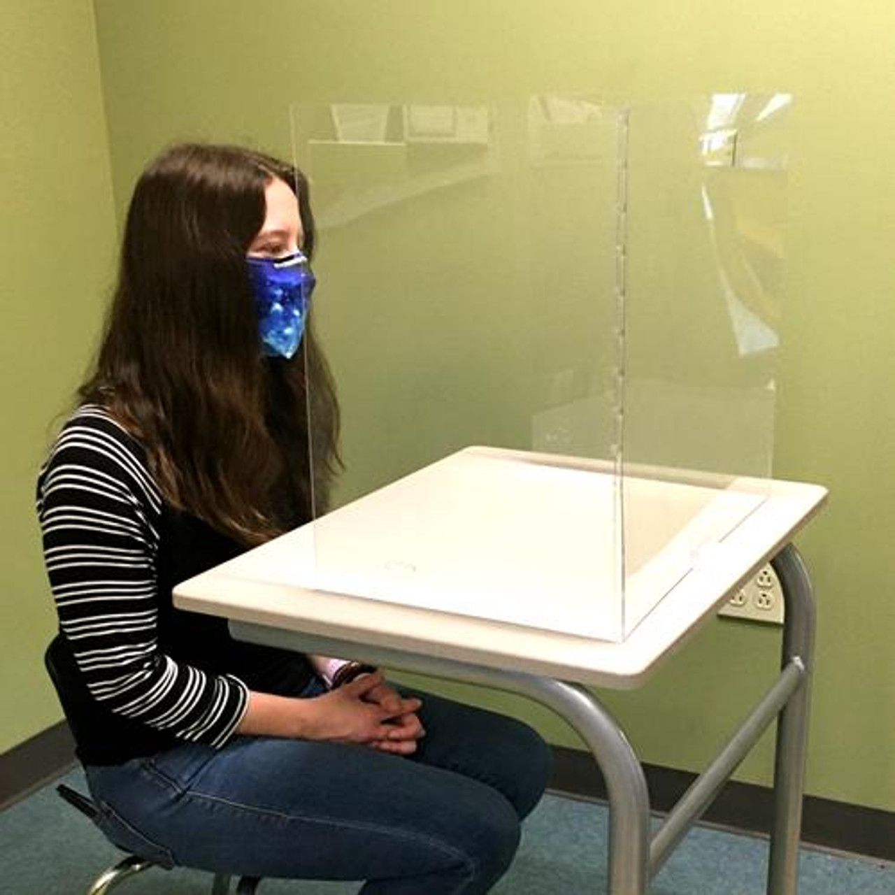 Crystal PETG Plastic Transparent Sneeze Guard Desk Partition Up Desk Shield 1