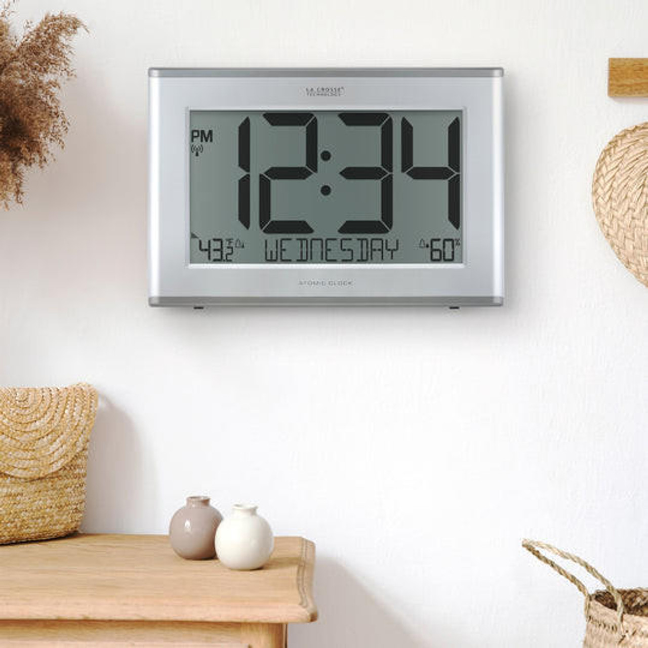 outdoor atomic clocks with temperature