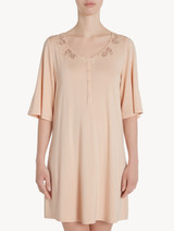 Camicia da notte in jersey rosa con tulle ricamato_1