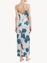 Sottoveste lunga in seta con motivi floreali azzurro polvere_2