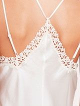 Set regalo con 2 capi lounge bianchi Petit Macramé_5