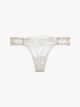 Perizoma in pizzo Leavers off-white con arricciature in tulle_0