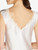 Camicia da notte lunga in raso di seta bianco con ricamo a frastaglio_4