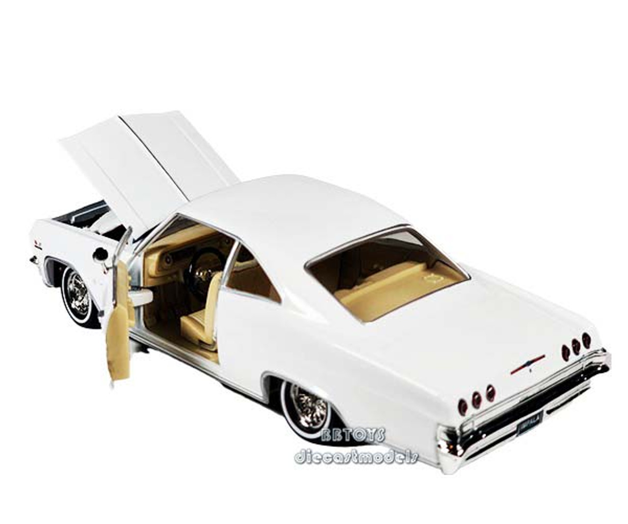 1965 Chevrolet Impala SS 396 Hard Top White 