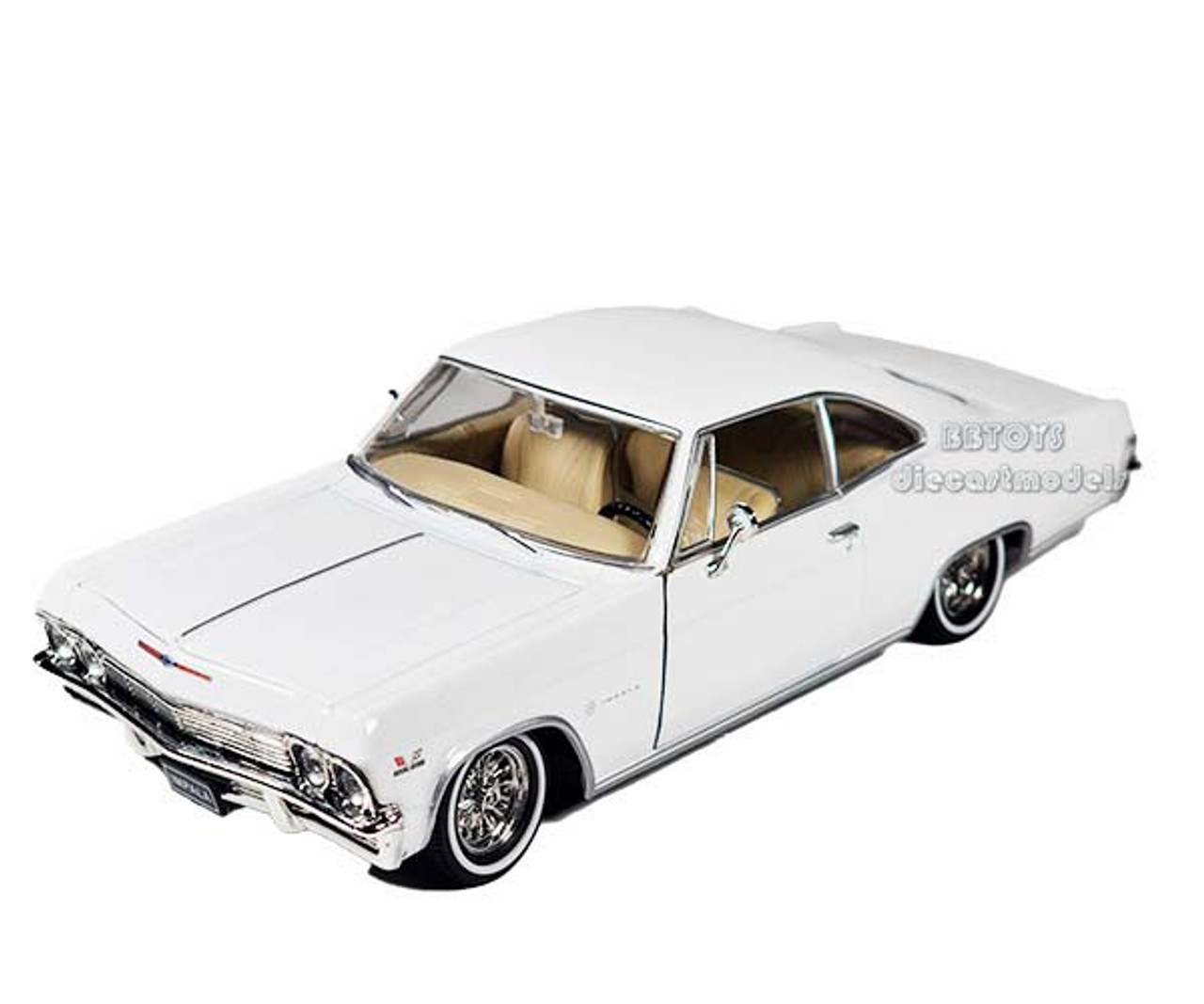 1965 Chevrolet Impala SS 396 Hard Top White 