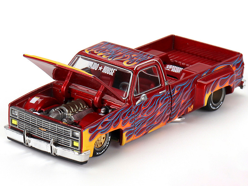 Chevrolet Silverado Dually Pickup Truck 