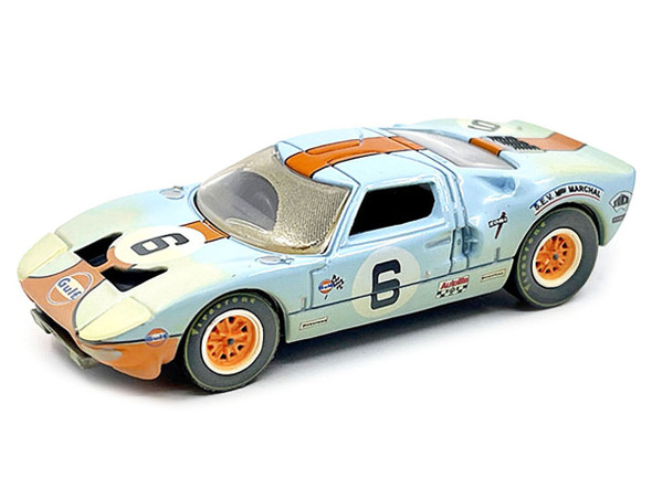 1965 Ford GT40 #6 Light Blue with Orange Stripe (Race Worn Version) "Gulf Oil" with Flag Man Figure1/64 Diecast Model Car by Auto World