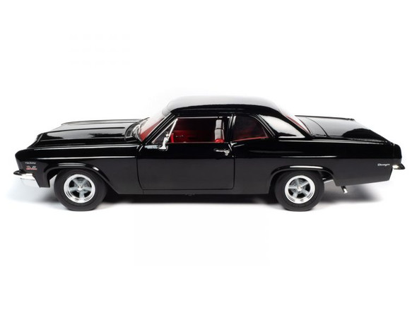 1966 CHEVROLET BISCAYNE 2-DOOR COUPE (NICKEY) 1/18 Model Car  Autoworld