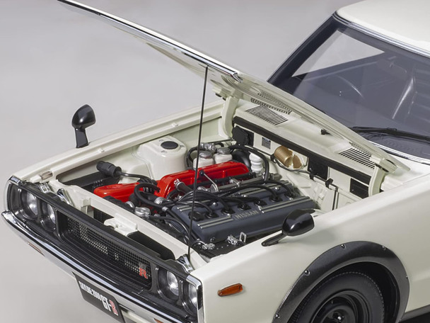 1972 Nissan Skyline GT-R (KPGC-10) Racing White "Millennium" 1/18 Diecast Model Car by Autoart