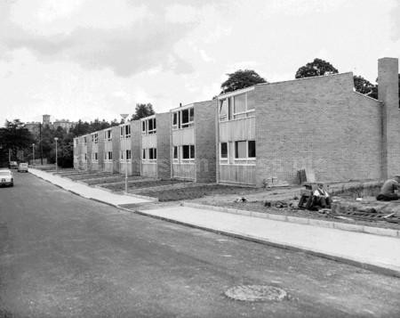 20005245New houses at Ochlochy Park Dunblane Exterior National