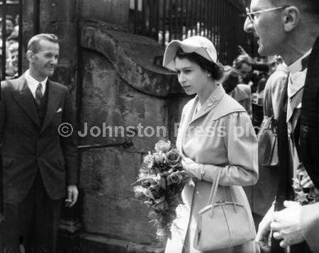 20863826Queen Elizabeth II Edinburgh Visit Leaving for Holyrood
