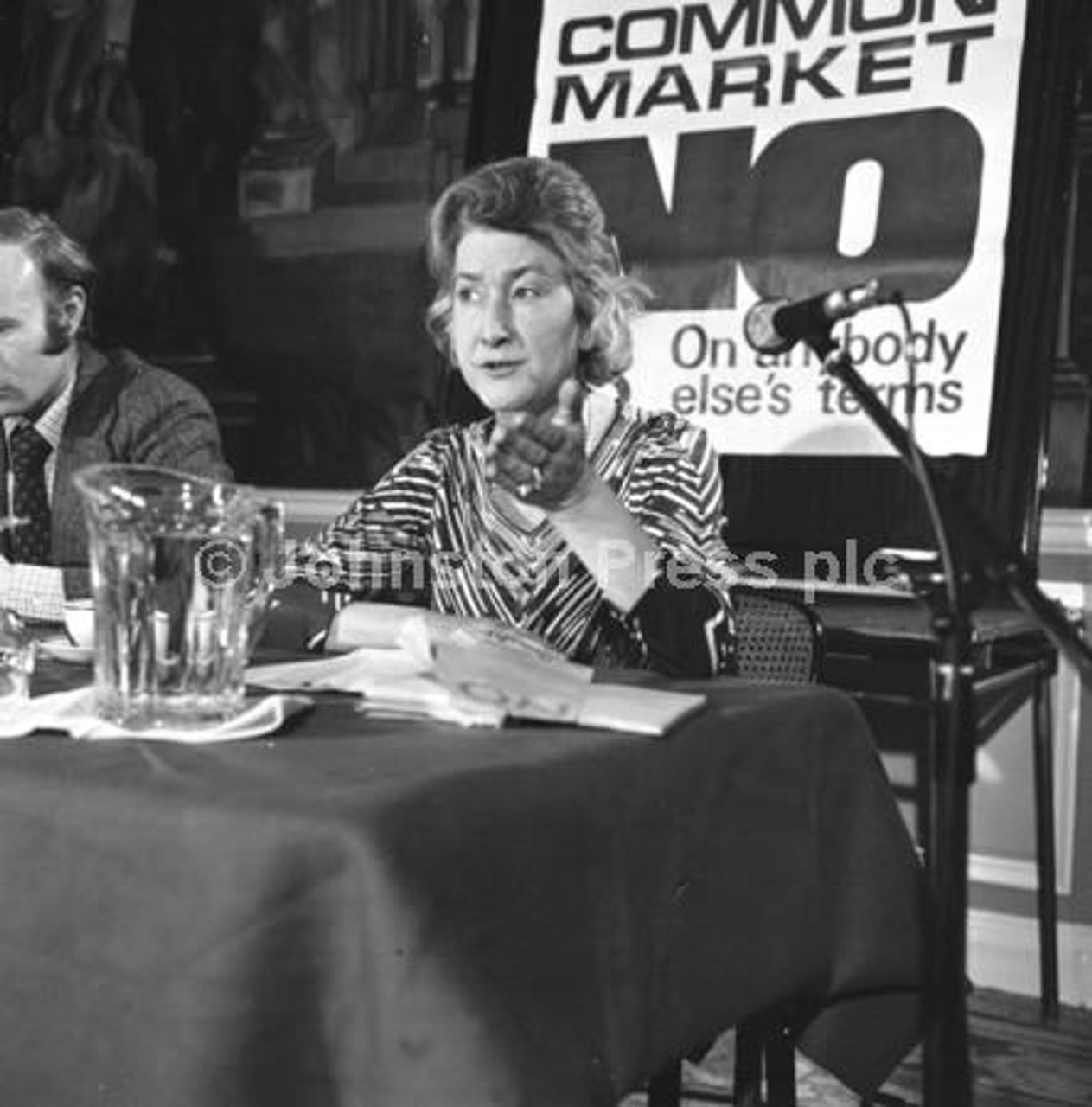 20241285-SNP MP Winnie Ewing campaigning against Britain s entry into the  Common Market EU European Union in May 1975.