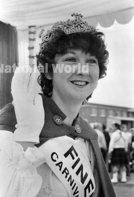 39648380Finedon Carnival 1979 Northants Telegraph 1979 retro